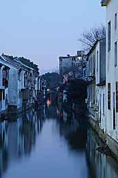 《古墓丽影：暗影》PC版更新 修复开启光追崩溃问题